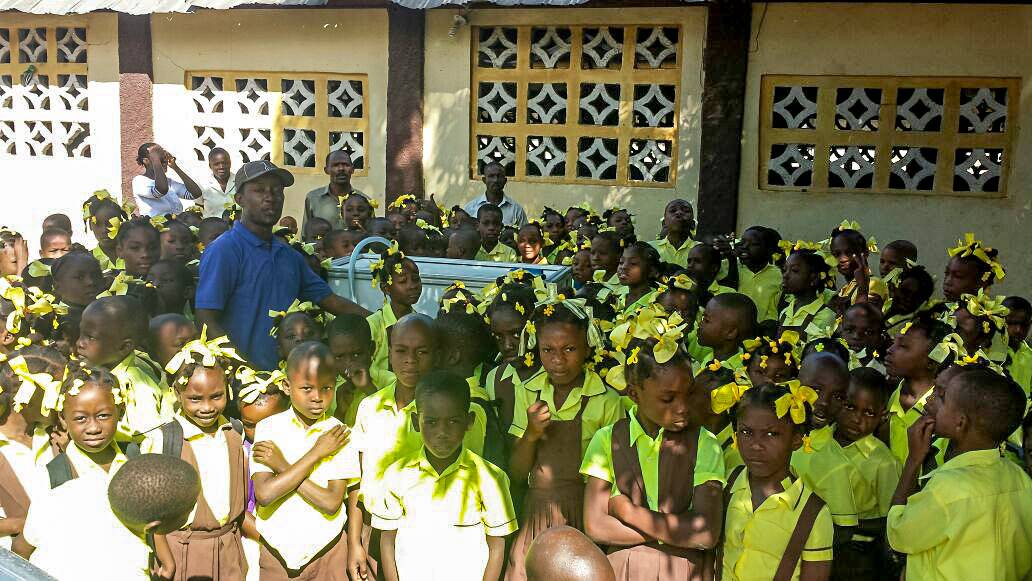 De l’eau dans les écoles à Haïti